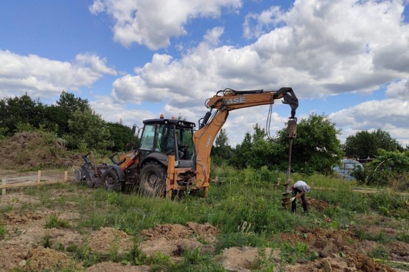 polių gręžimas laukai smėlis